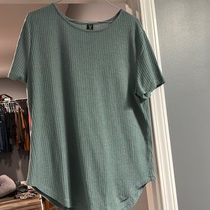 Shein curve 1XL ribbed top. Buttons in back all the way down.